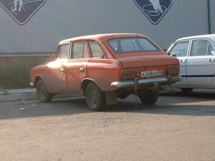 ソ連時代からの国民車「ラーダ」